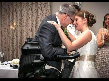 El amor toca a su puerta y no se deja esperar el matrimonio.