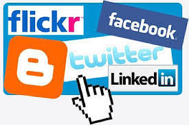 Redes Sociales De Relación. 1.-Redes Sociales Humanas: Son aquellas que centran su atención en fomentar las relaciones entre personas uni...