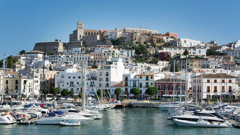 18/10/1959: Neix Vicent a l'hospital d'Eivissa (0 anys)