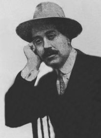 34. Vicente Huidobro. creador del movimiento literario conocido como "Creacionismo".