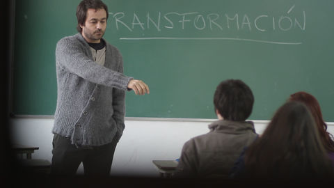 Sociología Base realista de las normas y prescripciones de la dimensión normativa. La sociedad cambia constantemente y va evolucionando.