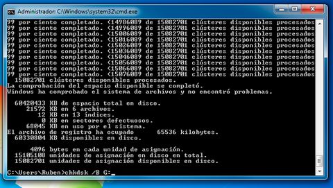 Pulsa sobre el botón Inicio y escribe cmd en el cuadro de búsqueda. Como resultado de la búsqueda aparecerá el programa cmd.exe que inici...