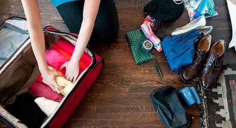 PACKS UP