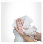 8)Séquese las manos con toallas desechables.