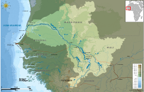 Continent: Àfrica Naiximent: Confluencia del riu Bafing i Bakoye. Desembocadura: Oceà Atlàntic Lonitud: 1290 Km Cabal: 640 m3/s Afluents:...