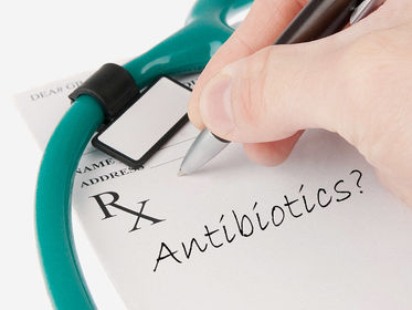Brand name: Biaxin Generic name: Clarithromycin