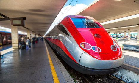 A che ora parte il treno ?