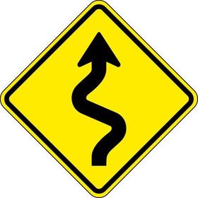 Pista sinuosa à direita