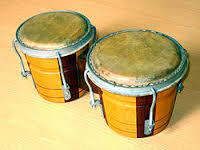 Bongoes Instrumento de percusión