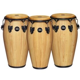 Tumbadoras Es un instrumento membranófono de percusión de raíces africanas, que fue desarrollado en Cuba.