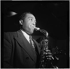 Charles Christopher Parker o "Bird" (1920-1955) - Nacionalidad: Estados Unidos - Estilo: Jazz, Bebop - Instrumentos: Saxofón alto y saxof...