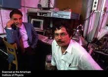 En 1986, Bednorz y Muller reportaron superconductividad a 35 k y luego a 93 k.