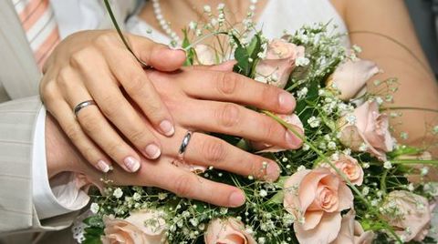 El amor toca a su puerta y no se deja esperar el matrimonio.