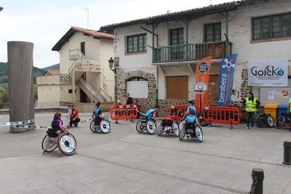 Gipuzkoa Solidarioako 1. Aztarna Solidarioko argazki Rallya kilometroak 2015