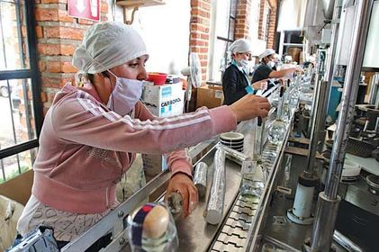 REFORMAS LABORALES. Se implementaron para mejorar la productividad del país a fin de atraer nuevos inversionistas para generar nuevas fue...
