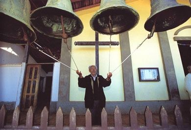 Bell ringer