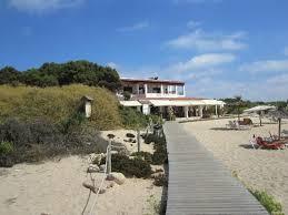 1976: Treballa al Bar La Cucaracha a Migjorn, ara anomenat Real Playa (17 anys)