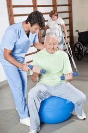 FISIOTERAPIA GERIÁTRICA Esta terapia se lleva acabo con personas de la tercera edad ya que esta retrasa los efectos que vienen con la vejes