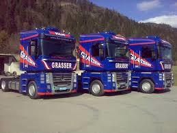 3 renault (sprich reno)