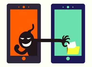 Què és un tipus molest de programari destinat a accedir a un dispositiu de forma inadvertida, sense el coneixement de l'usuari?