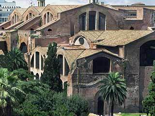 Le Terme di Diocleziano (Thermae Diocletianae), le più grandi Terme della Roma antica, furono iniziate nel 298 dall'imperatore Massimiano...