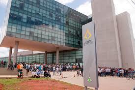 Requisitos para CLDF reunir-se em outro local
