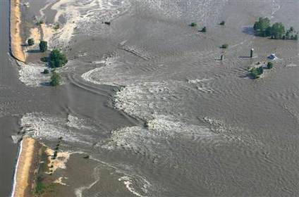Levee Old stage Deposition High Raised bank Natural flood barrier Heaviest material dropped first Back swamp