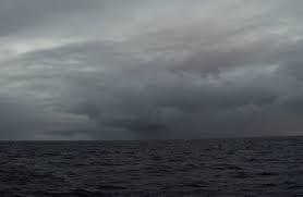 Stratus clouds Low to ground Dark colour Long spell of ain