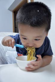 먹다