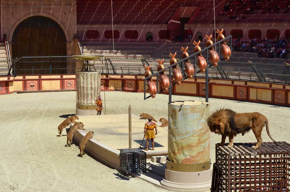 Espectaculos romanos:Eran los espectaculos que daban en el coliseo