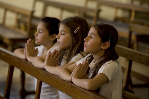 pray/rezar