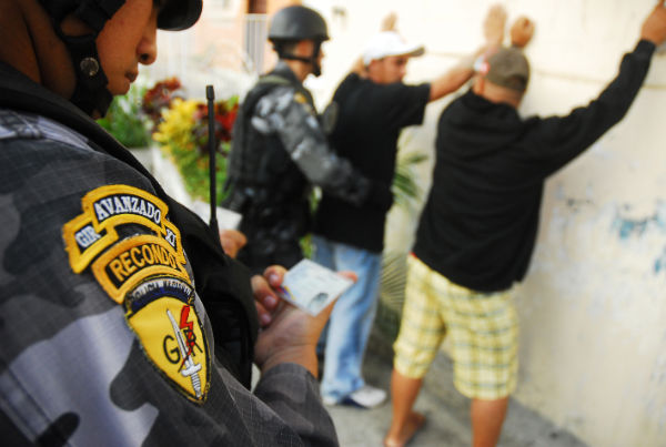 VALORES Y PRINCIPIOS DEL POLICÍA NACIONAL DEL ECUADOR
