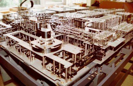COMPUTADORA POTENTE 1936 Z1 calculadora binaria