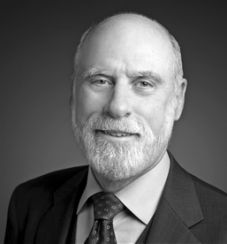 Vinton Cerf- Protocolo de control de Transmisión/Protocolo Internet(TCP/IP) Gracias a él hay Internet.