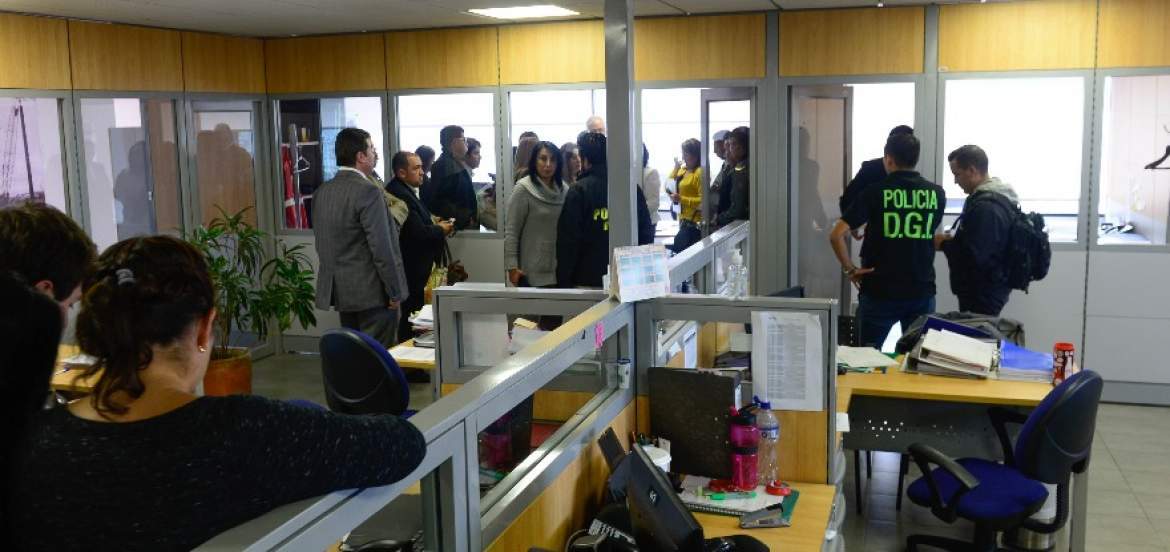 PROCEDIMIENTOS POLICIALES en caso de aprehensión en delito flagrante