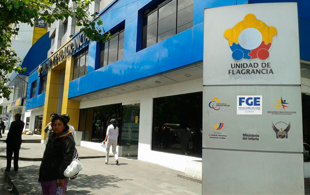 PROCEDIMIENTOS POLICIALES en caso de aprehensión en delito flagrante