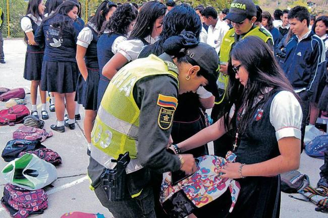 PROCEDIMIENTOS POLICIALES en caso de aprehensión en delito flagrante