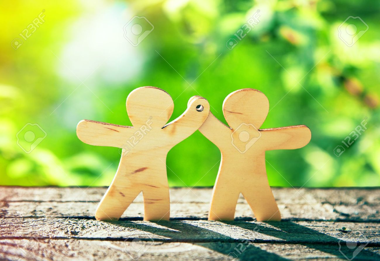 ¿Qué características tiene la amistad?