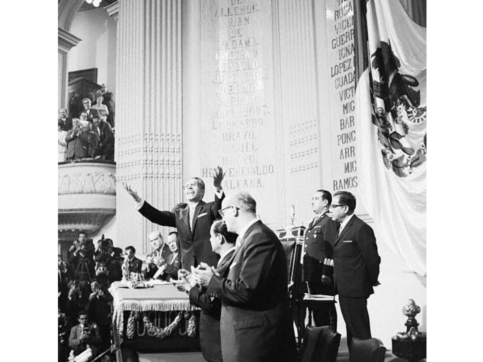 DESARROLLO ECONOMICO Y POLITICASOCIAL EN MÉXICO