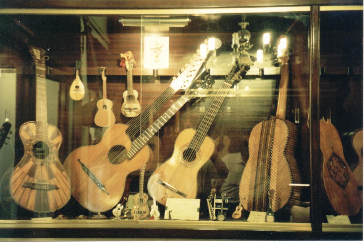 LA GUITARRA