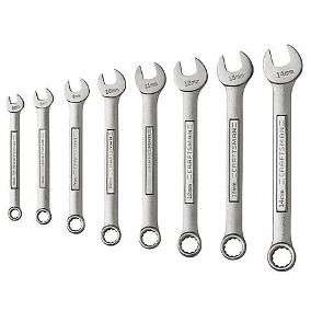 Llave Mixta: Es una herramienta de mano para ensamble y mantenimiento de maquinaria. Esta herramienta es una barra de acero que en uno de...