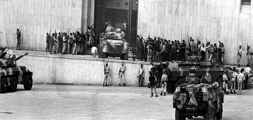 1964-1984 Creación de grupos armados en Colombia: * Las FARC * El ELN * El EPL * El M-19 * Movimiento del indígena Quintín Lame