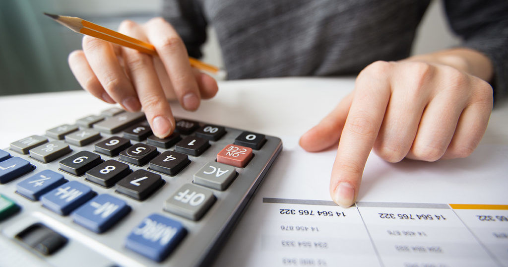 Revisa los apuntes y autoevalúate con regularidad