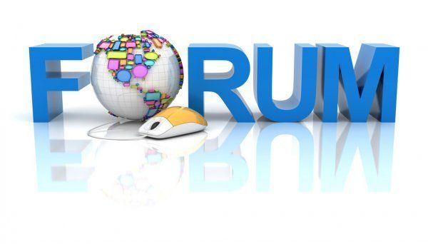 Foro Grupo que discute un tema, hecho o problema, conducido por un moderador o coordinador.