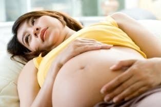 – Características en la mujer: