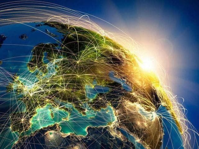 Nos encontramos en una sociedad mediatizada por la globalización del conocimiento y la informática., hace que el mundo sea cambiante.