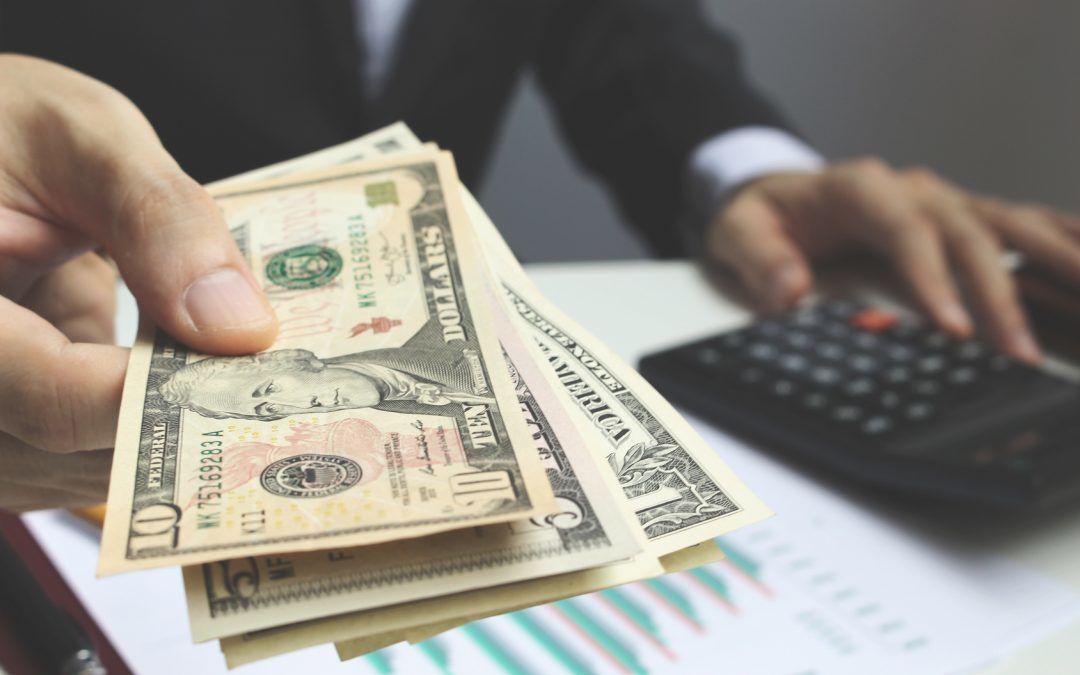 Infinitive : pay Simple Past: paid pagar