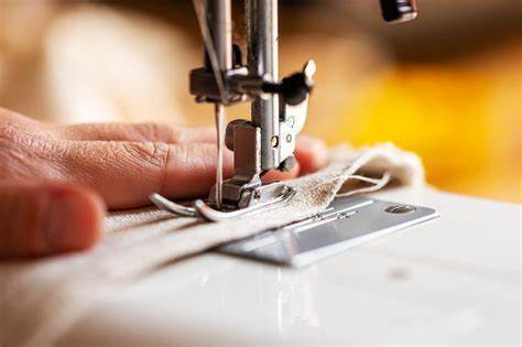 Infinitive: sew simple Past: sewed coser