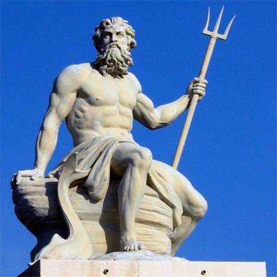 3.-Característica de la literatura Griega en la cual las deidades tenían rasgos humanos: