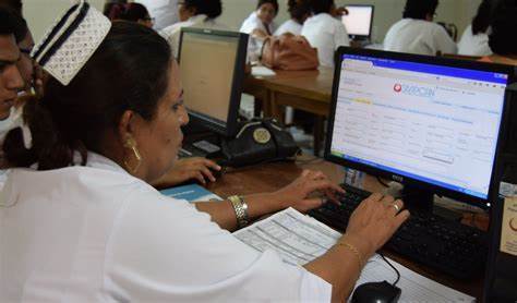 Beneficios de emplear medios sociales para promover la salud y prevenir las enfermedades y para fomentar los programas y servicios de salud.